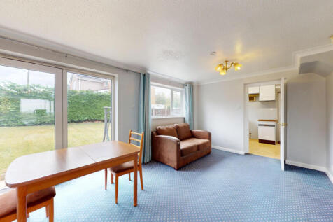 53-Holt-Park-Road-08182025_133716