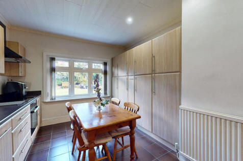 8-Welburn-Avenue-09152025_184500
