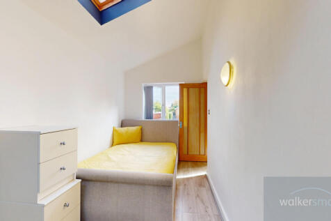 10-Holt-Park-Grove-10272025_122822