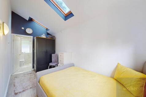 10-Holt-Park-Grove-10272025_122844