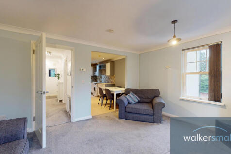 4-Castleton-Court-10242025_141143