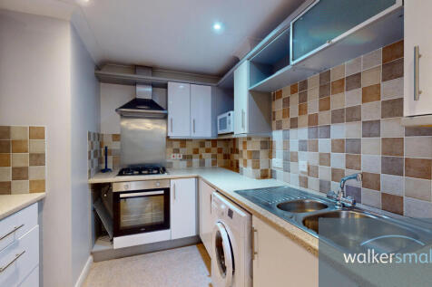 4-Castleton-Court-10242025_141332