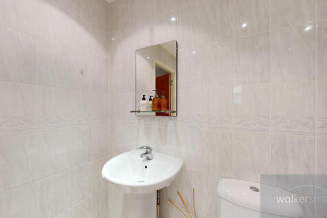 16-Carrisbrooke-11032025_171331