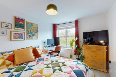 16-Carrisbrooke-11032025_171026