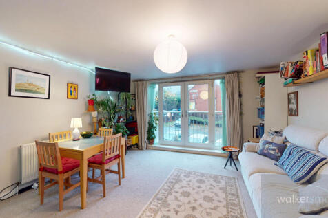 Flat-7-Woodside-Court-11192025_204045