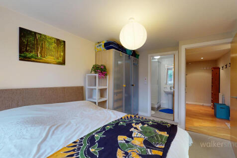 Flat-7-Woodside-Court-11192025_203624