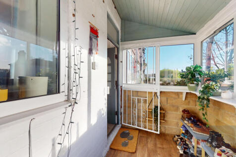 4-Hawkestone-Place-11262025_190501