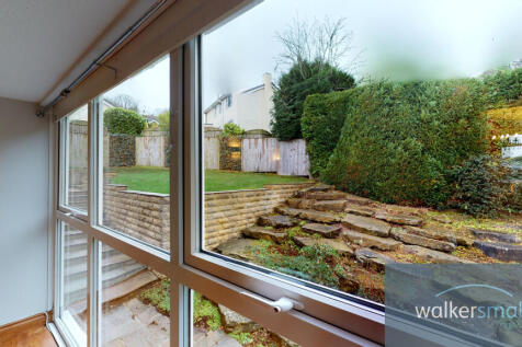 7-Hall-Close-12092021_202829