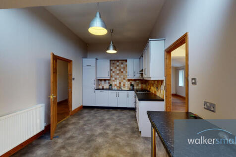 7-Hall-Close-12092021_202928