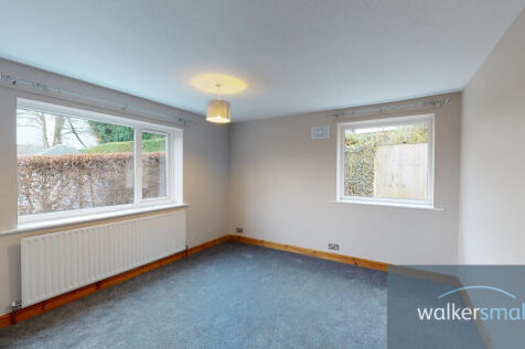 7-Hall-Close-12092021_203349