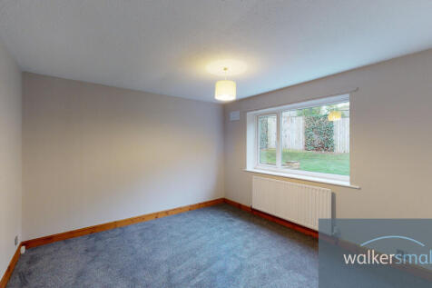 7-Hall-Close-12092021_203604