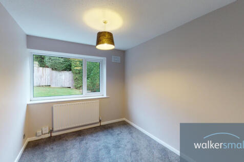 7-Hall-Close-12092021_203740