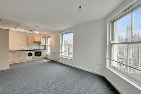 Kitchen/Lounge