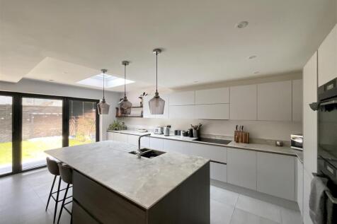 Kitchen/Diner/Family Area