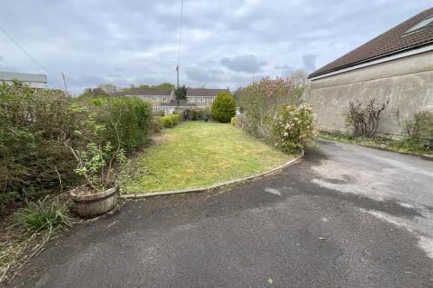 Garden &amp; Parking