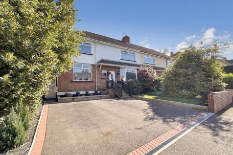 Front Garden/Driveway