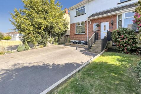 Front Garden/Driveway