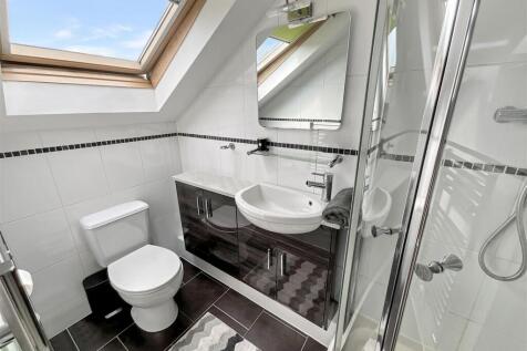 En-Suite (Bedroom Two)