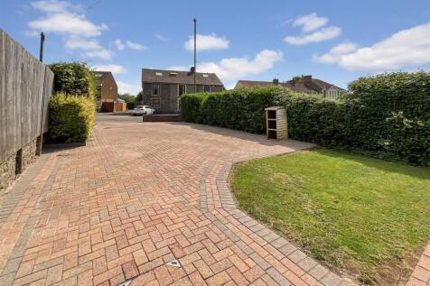 Front/Driveway