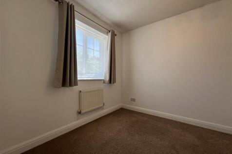 bedroom 3.jpg