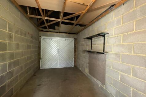 garage.jpg