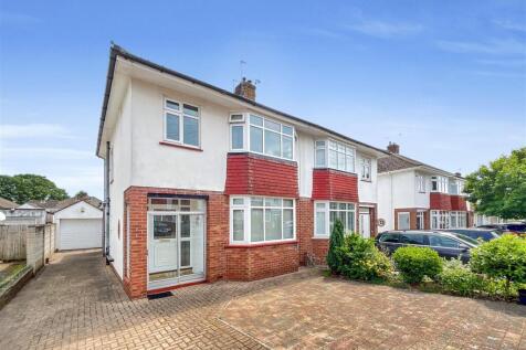 Driveway/Front