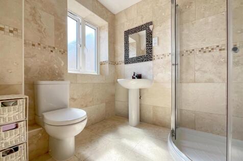 Bedroom Two Ensuite