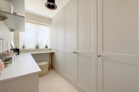 Bedroom Four/Wardrobe