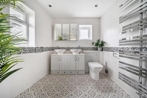 Ensuite Bathroom