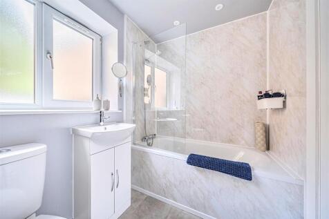 Annexe Bathroom/Utility