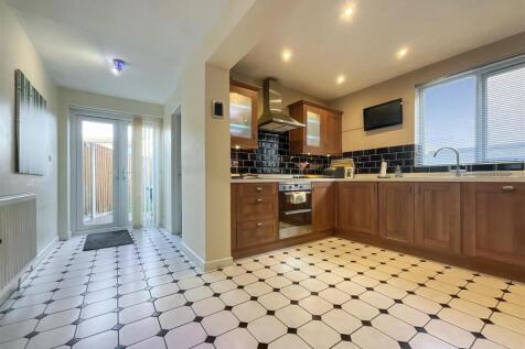 Kitchen / Breakfast Room