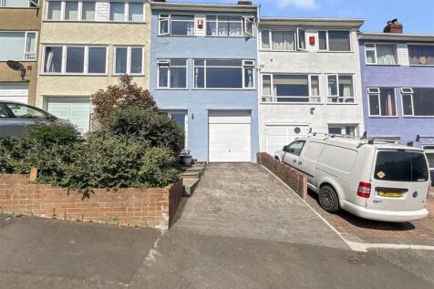 Front / Driveway