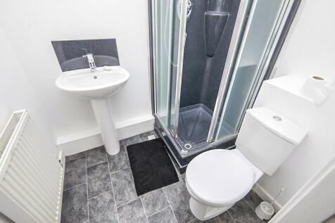 Ensuite Showeroom