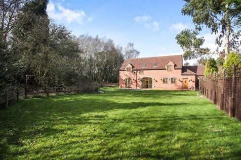 Mature Rear Garden