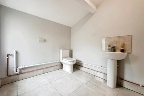 Utility Cloakroom