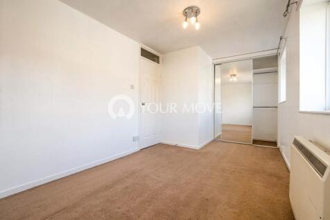 One Double Bedroom