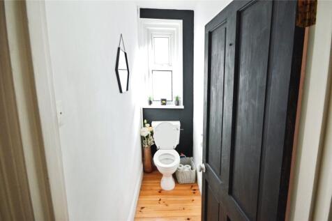 Cloakroom/Wc
