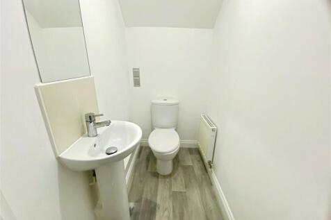 Cloakroom/Wc