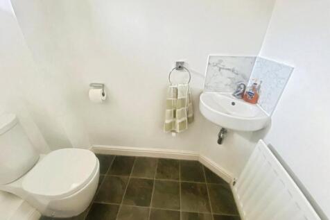 Cloakroom/Wc