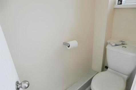 Cloakroom/Wc