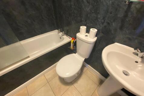 Bathroom/Shower/Wc