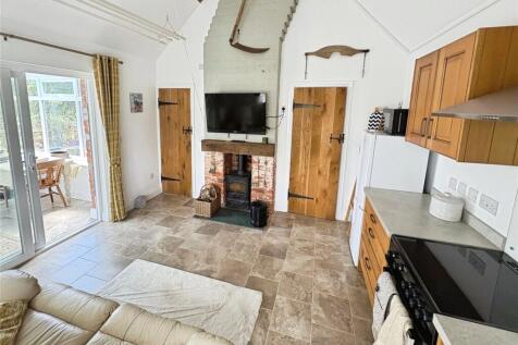 Open Plan Living/Kit