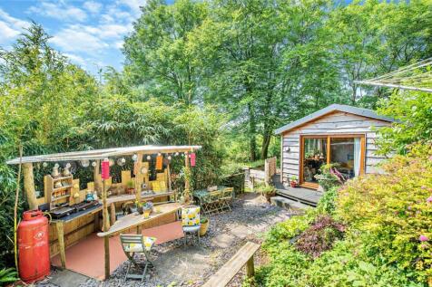 Outdoor Kitchen Area