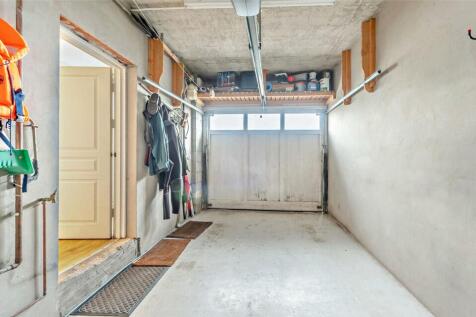 Integral Garage