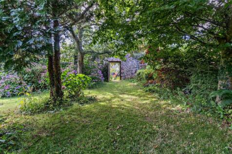 Walled Garden
