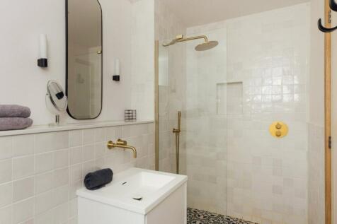 En Suite Shower