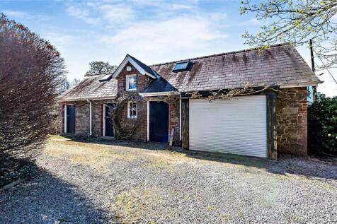 Coach House &amp; Stable