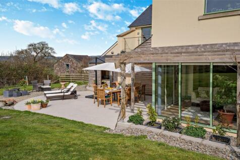 Rear Sun Terrace