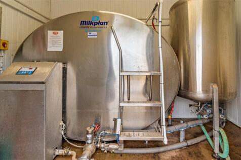 Bulk Milk Tank