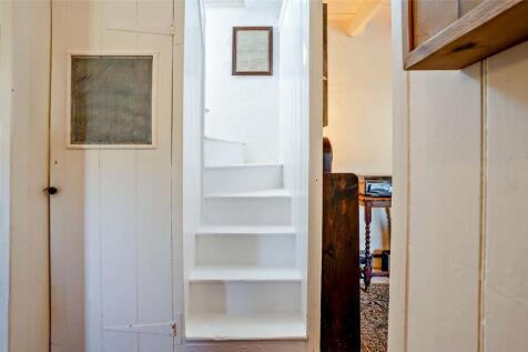 Steps To Croggloft